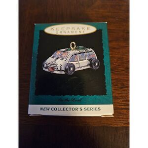 Hallmark Keepsake 1993 Miniature Ornament‎